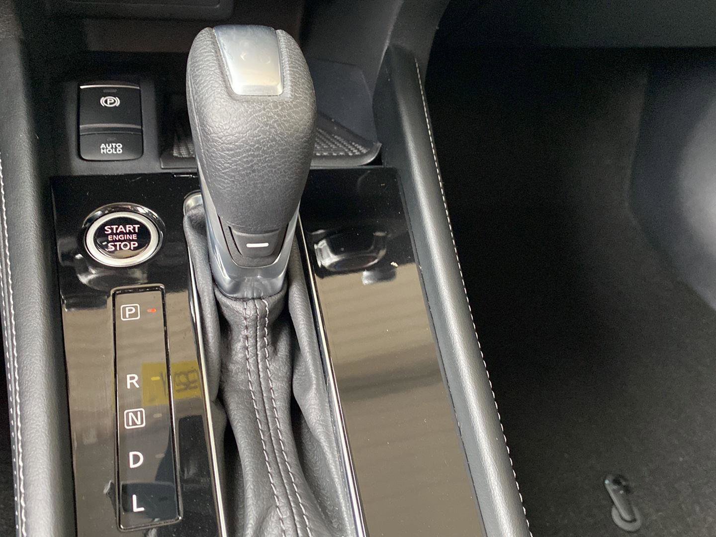 Certified 2023 Nissan Kicks SV FWD image 28