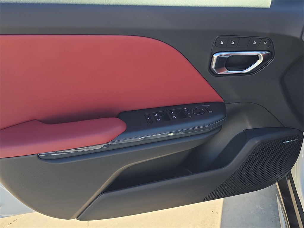 New 2025 Kia K4 GT-Line image 19