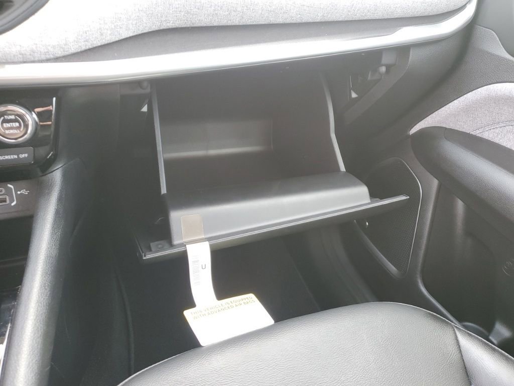 Used 2017 Jeep Renegade Sport w/ Power & Air Group image 19