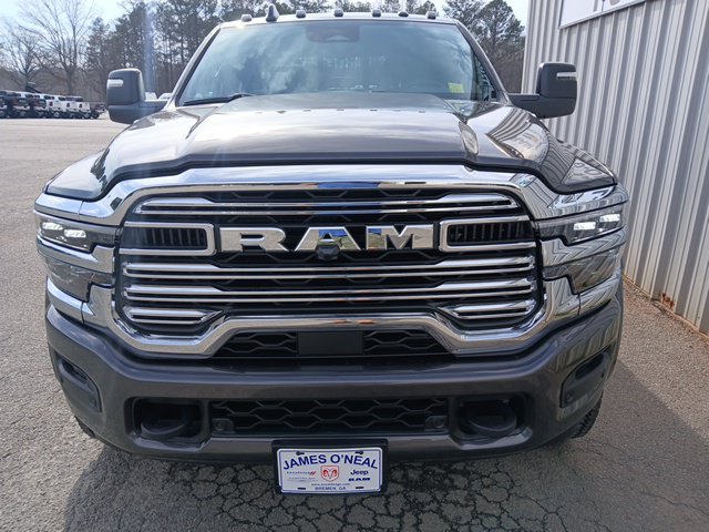 New 2026 RAM 4500 4x4 Crew Cab DRW w/ Laramie Trim Package image 10