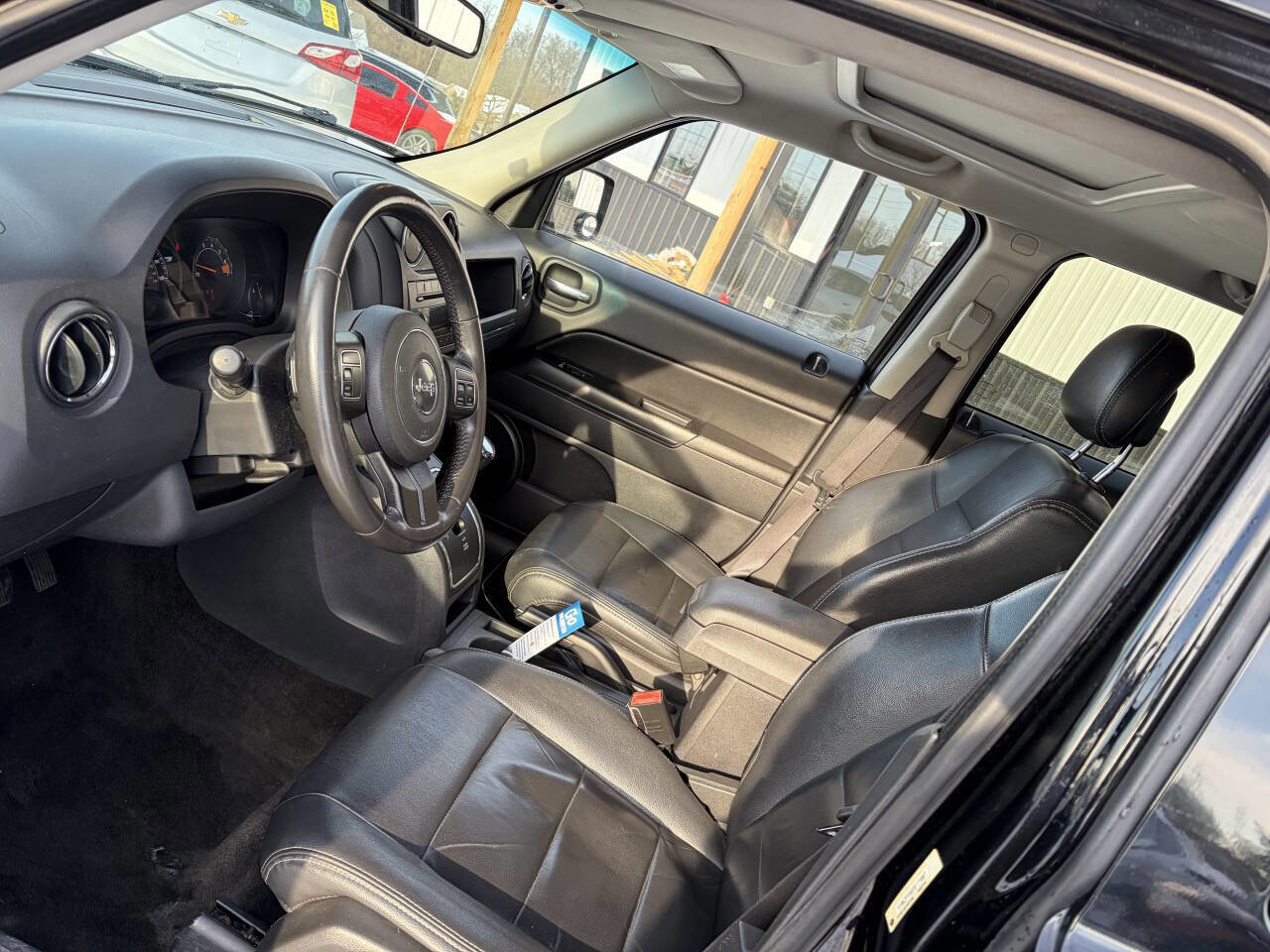 Used 2015 Jeep Patriot High Altitude image 15