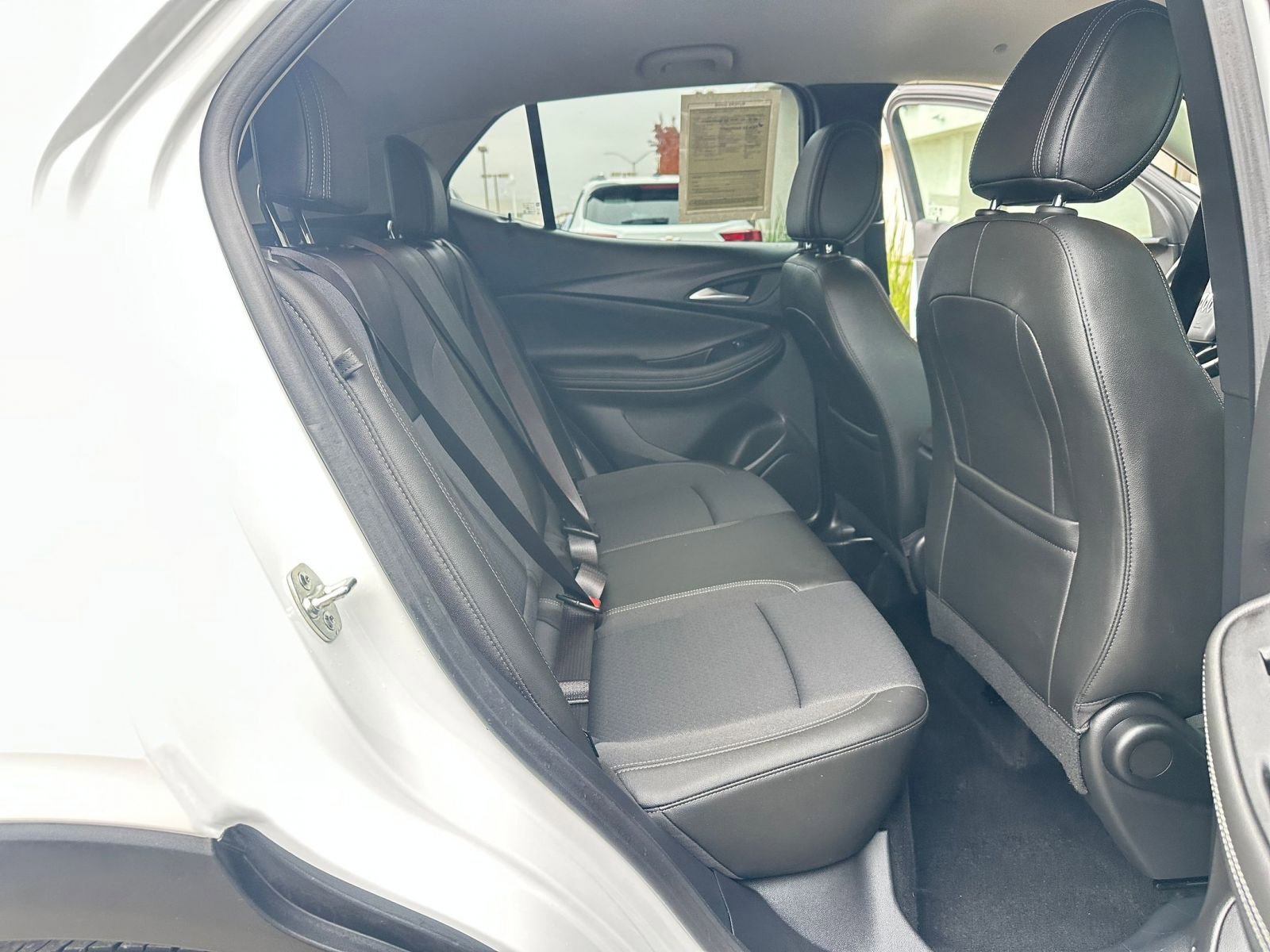 Used 2025 Buick Encore GX Preferred image 25