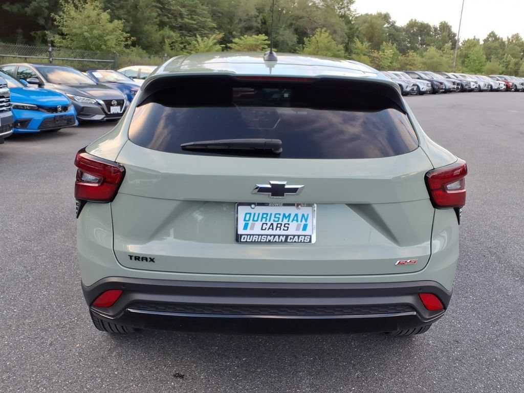 Certified 2024 Chevrolet Trax RS w/ Driver Confidence Package FWD image 5