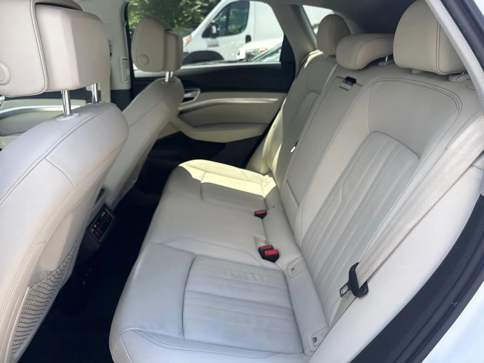 Used 2021 Audi e-tron Premium w/ Convenience Plus Package AWD/4WD image 14