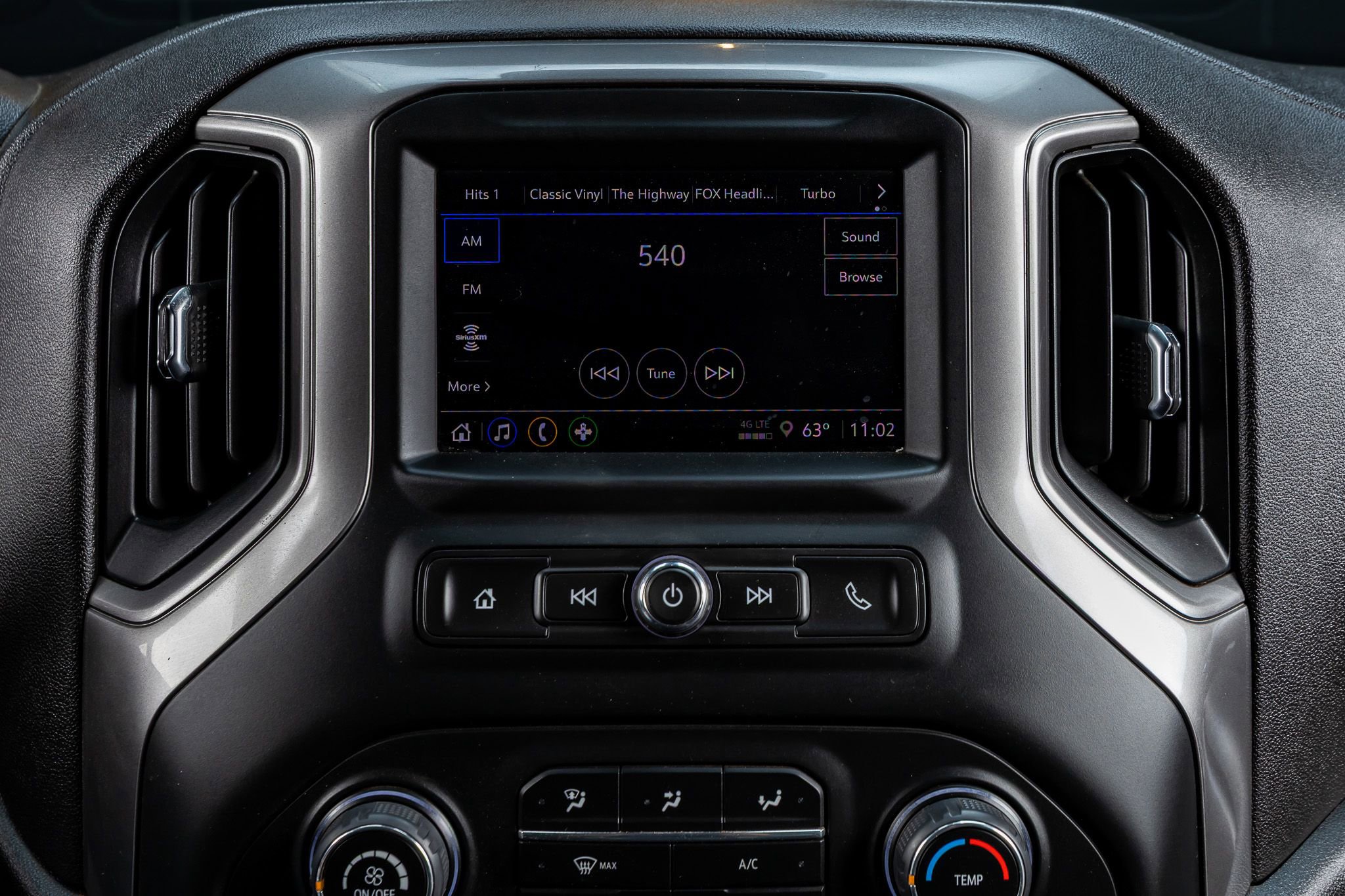 Used 2024 Chevrolet Silverado 2500 Custom w/ Custom Value Package AWD/4WD image 22