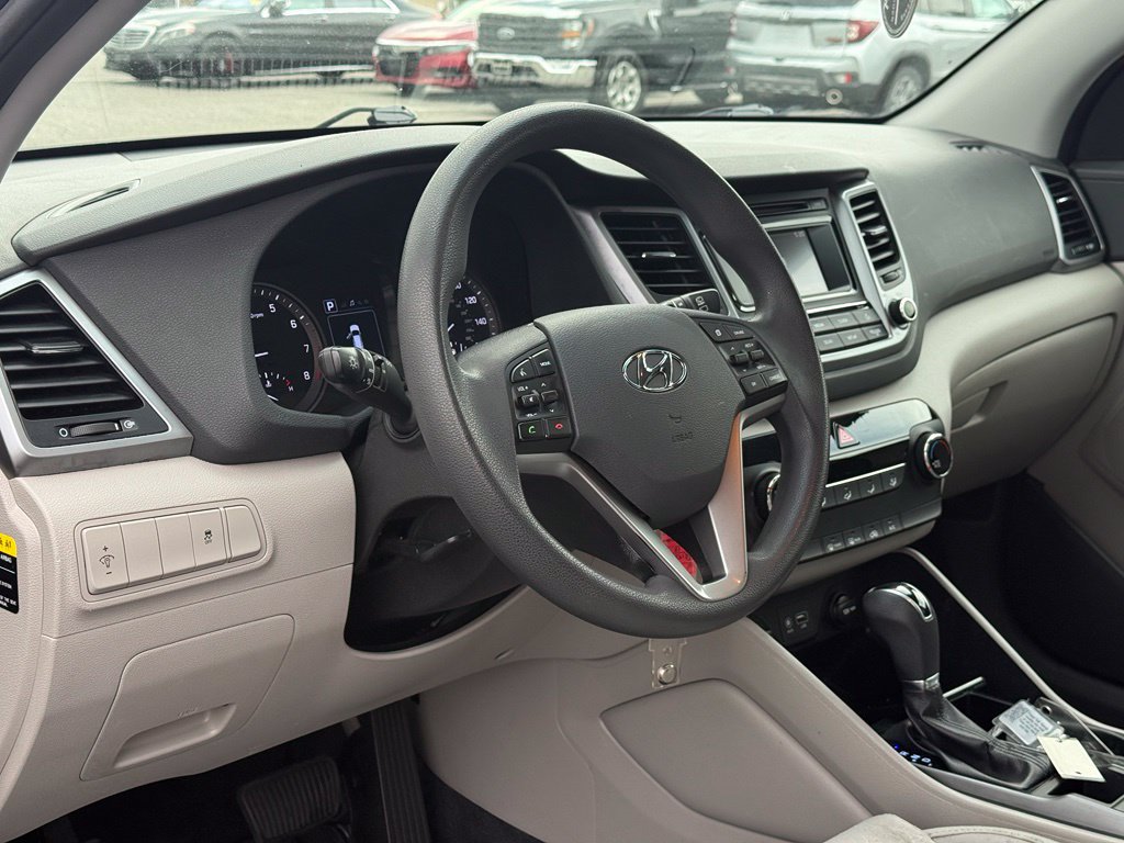 Used 2017 Hyundai Tucson SE w/ SE Popular Package 02 AWD/4WD image 35