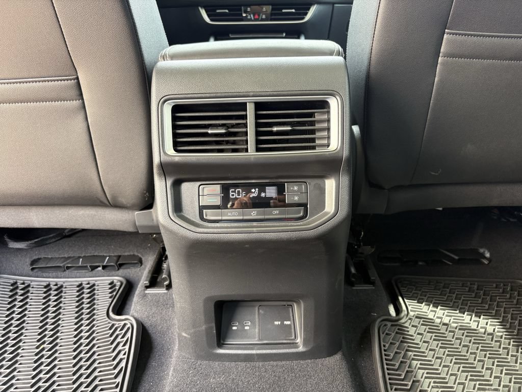 Used 2025 Volkswagen Atlas SE FWD image 25
