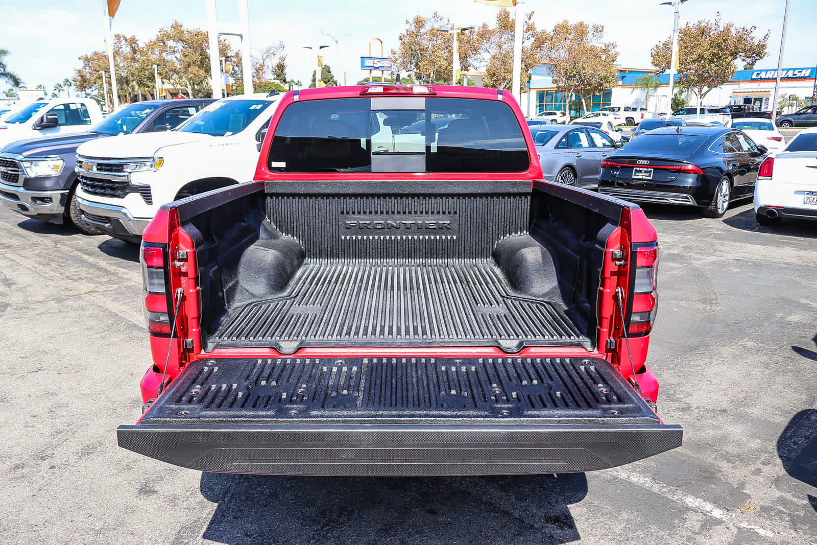 Used 2026 Nissan Frontier PRO-4X AWD/4WD image 25