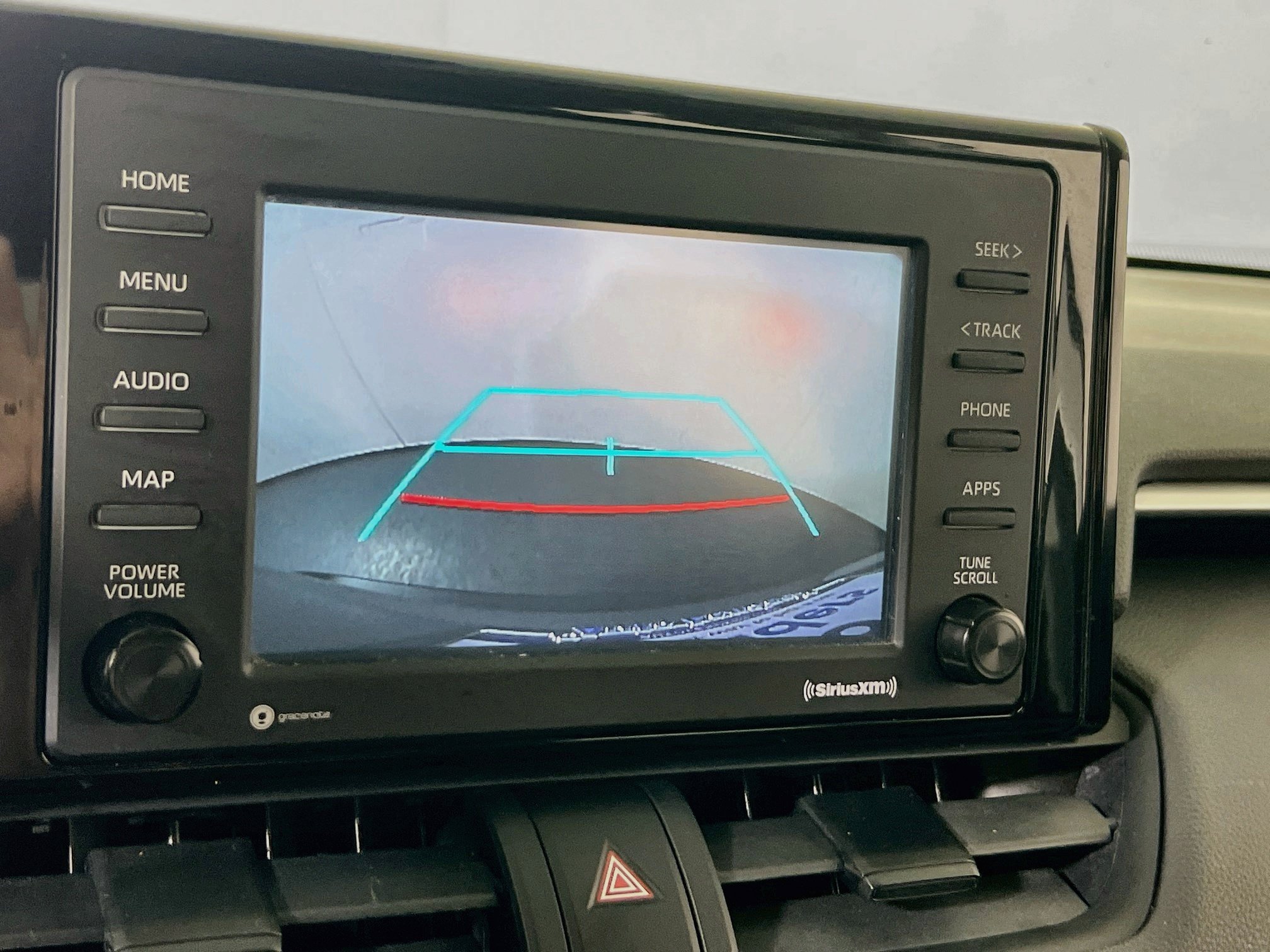 Used 2021 Toyota RAV4 LE AWD/4WD image 13