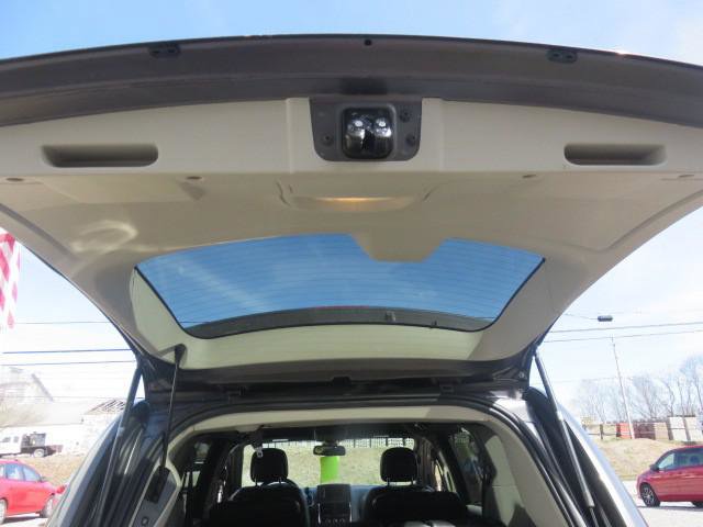 Used 2019 Dodge Grand Caravan SXT image 23