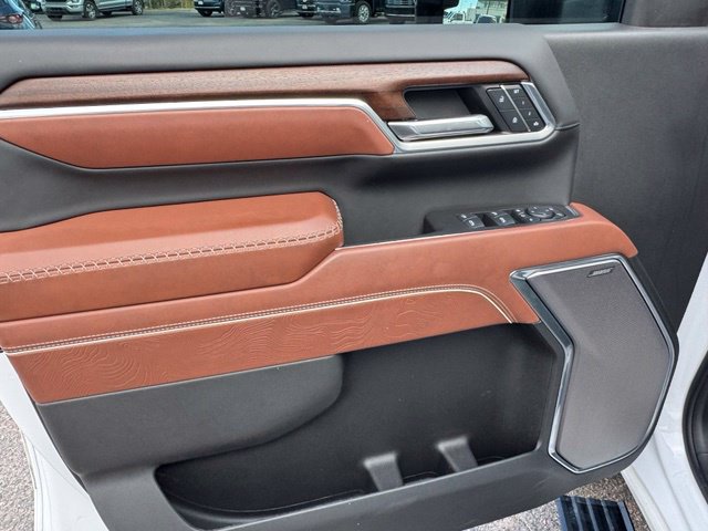 Certified 2025 GMC Sierra 2500 Denali Ultimate AWD/4WD image 17