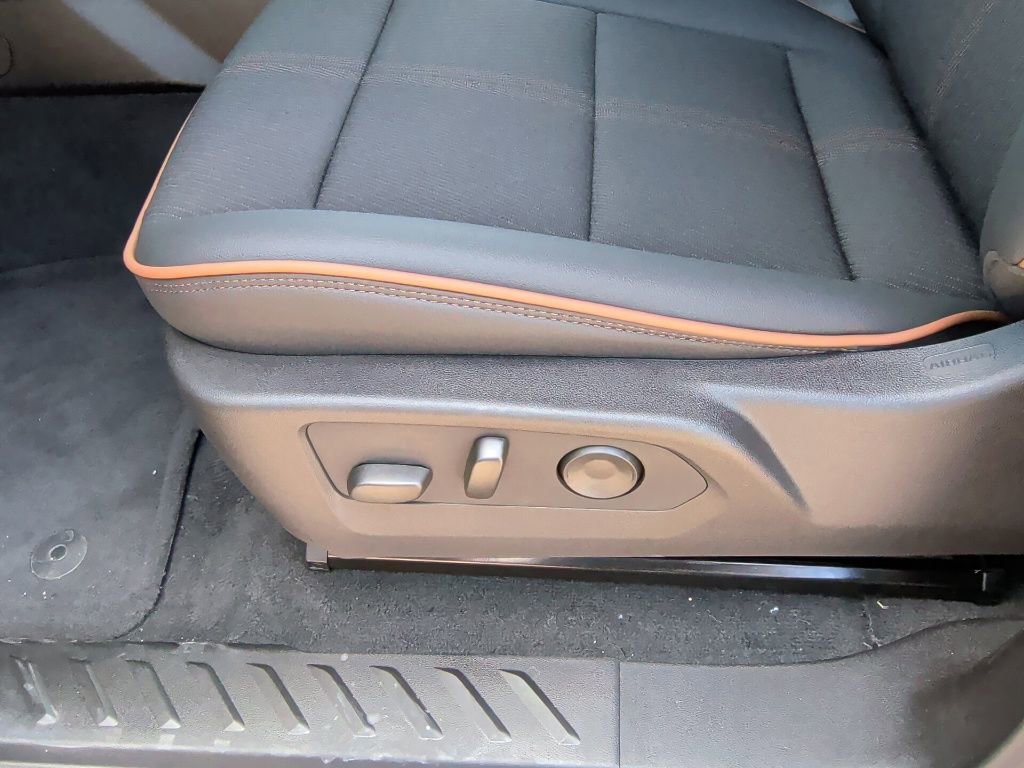 New 2025 GMC Canyon AT4 w/ Nightfall Edition image 13