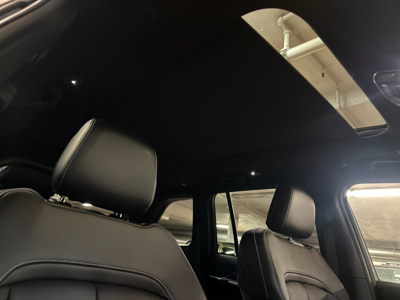 New 2026 Jeep Grand Cherokee Limited AWD/4WD image 16