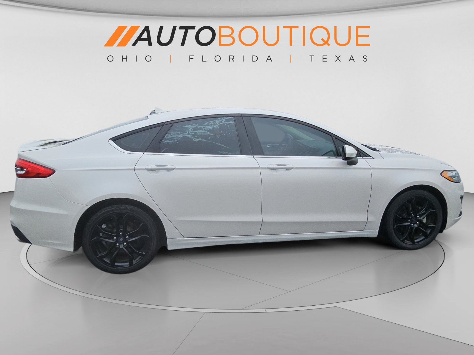 Used 2020 Ford Fusion SE w/ Equipment Group 151A FWD image 6