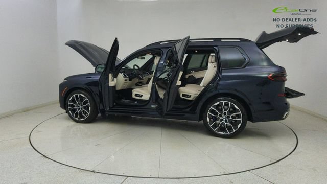 Used 2026 BMW X7 M60i AWD/4WD image 76