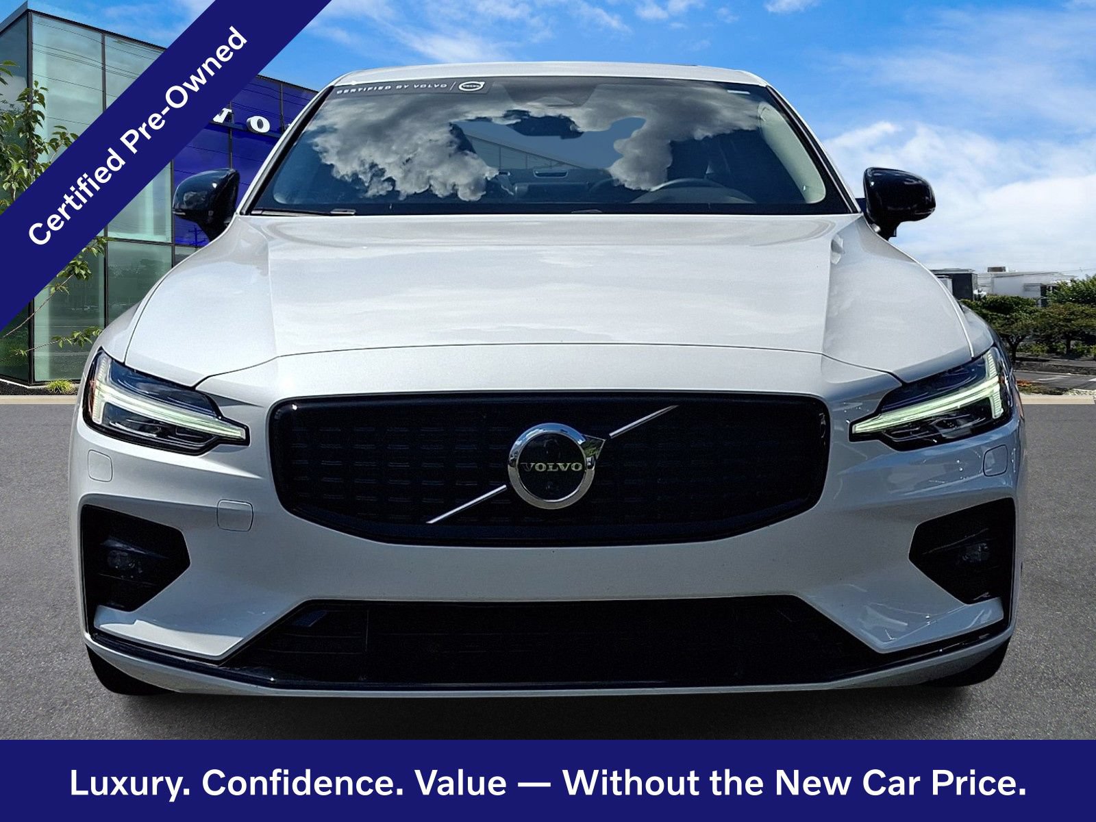 Certified 2023 Volvo S60 B5 Plus w/ Climate Package AWD/4WD image 2