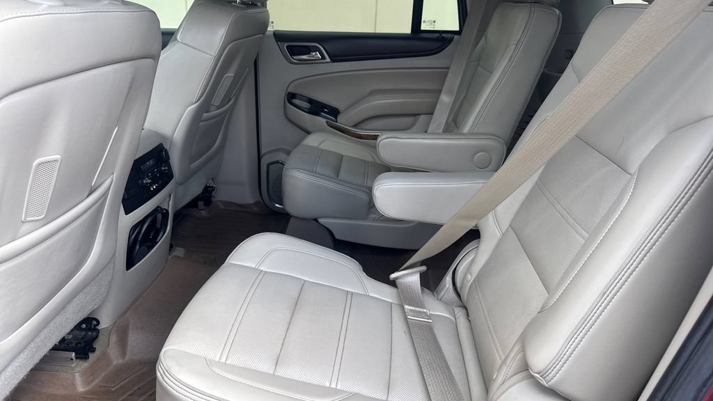 Used 2016 GMC Yukon Denali w/ Open Road Package AWD/4WD image 10