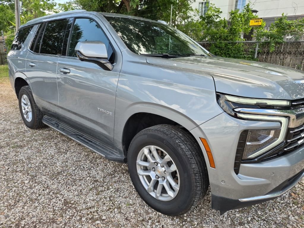 Used 2025 Chevrolet Tahoe LT image 4
