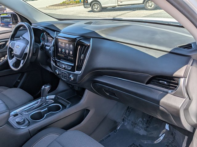 Used 2020 Chevrolet Traverse LT FWD image 25