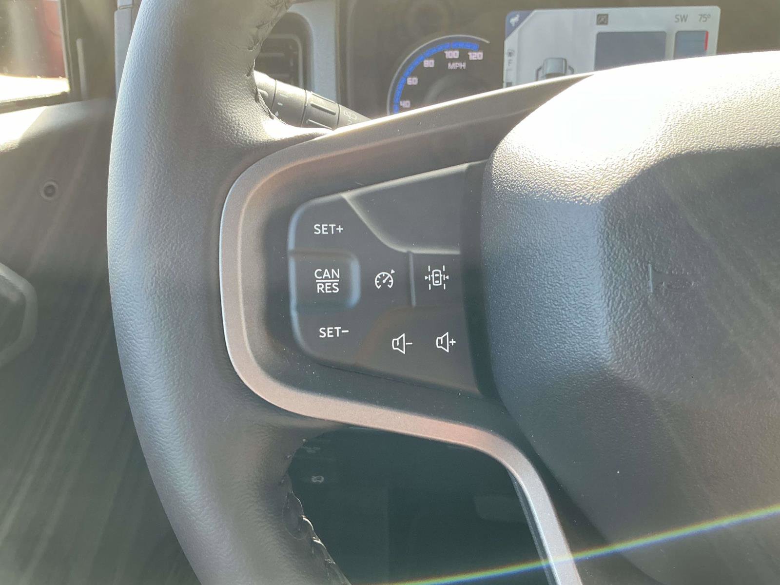 Used 2024 Ford Bronco Big Bend image 17