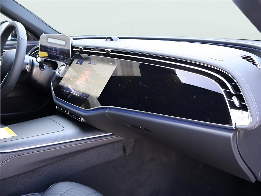 Certified 2025 Mercedes-Benz E 350 4MATIC Sedan image 11