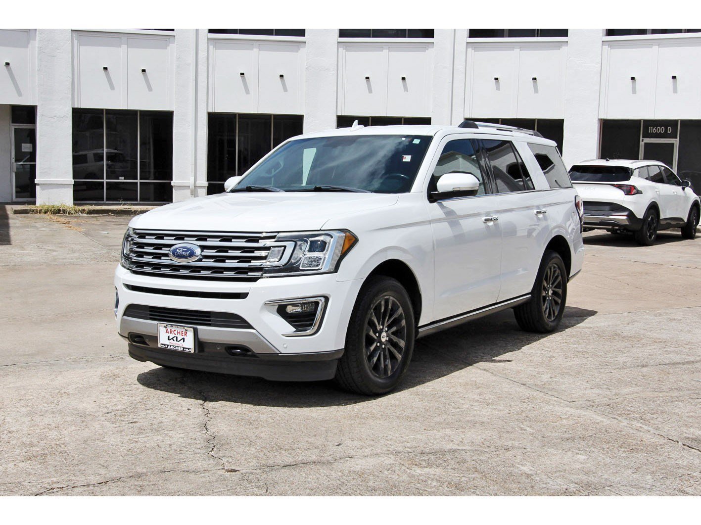 Used 2019 Ford Expedition Limited AWD/4WD image 7