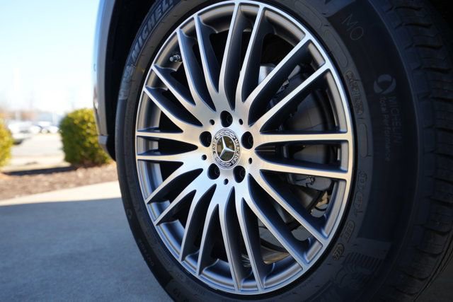 Used 2026 Mercedes-Benz GLC 300 4MATIC image 13