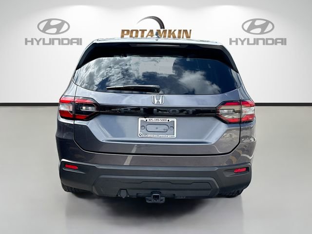 Used 2023 Honda Pilot LX image 6