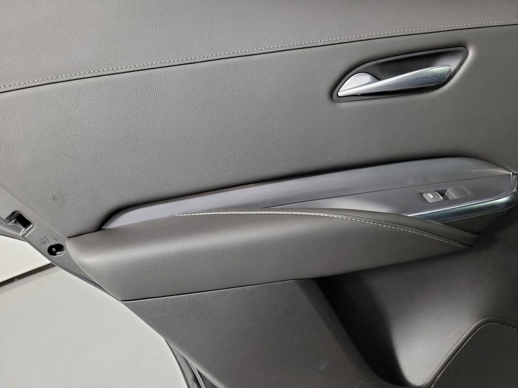 Certified 2025 Cadillac XT4 Premium Luxury image 13