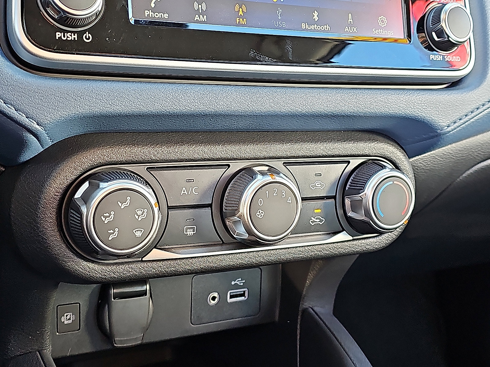 Certified 2025 Nissan Versa SV w/ Trunk Package image 16