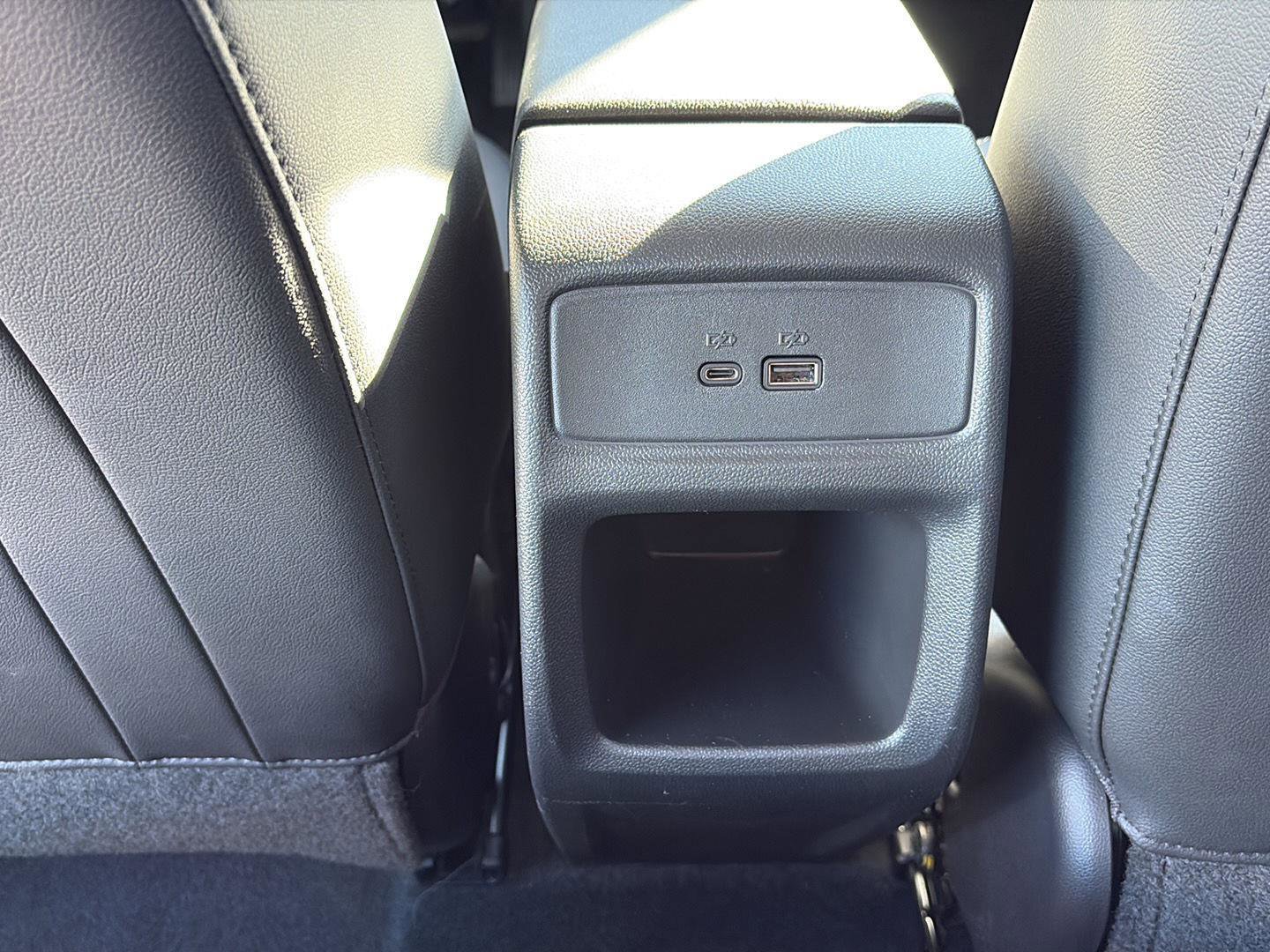 Used 2025 Chevrolet Trax LT w/ LT Convenience Package image 15