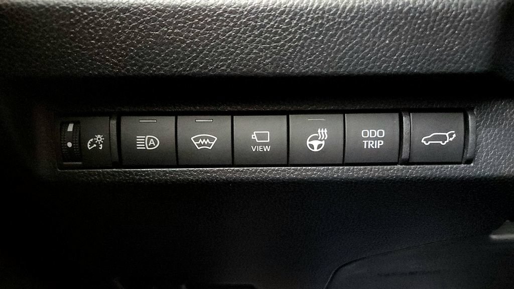Used 2024 Toyota RAV4 XSE w/ Advanced Technology Package AWD/4WD image 33