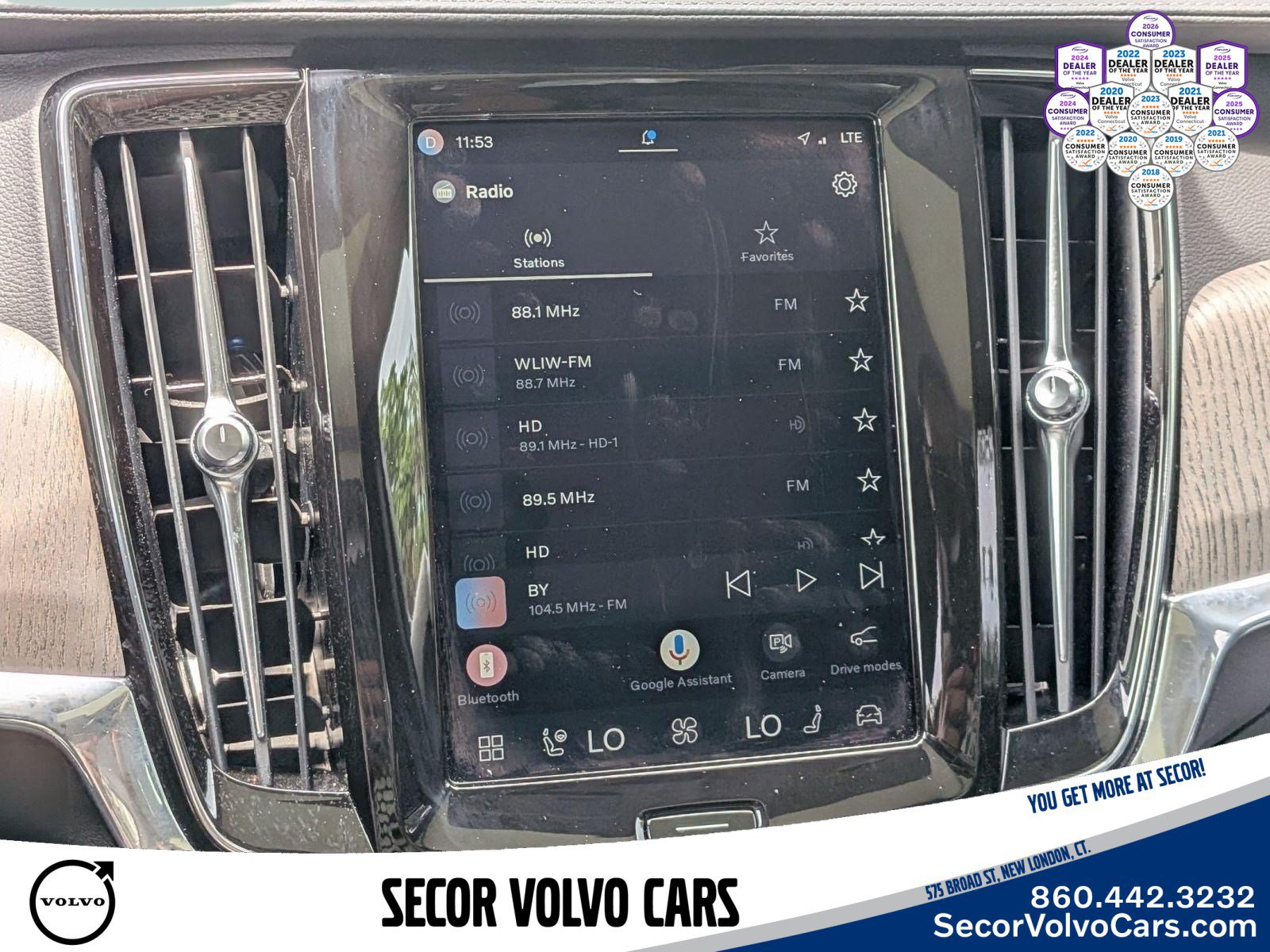 Used 2025 Volvo V90 B6 Cross Country Ultra AWD/4WD image 23