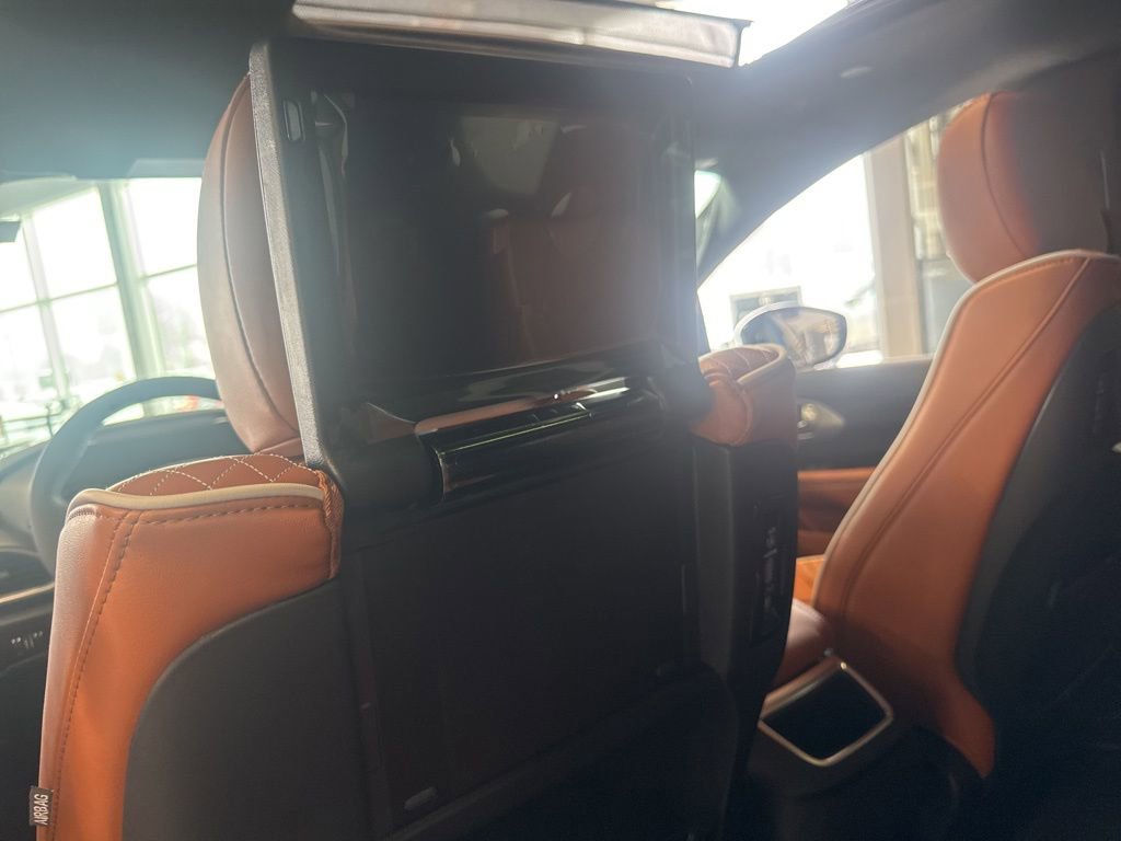 New 2026 Chrysler Pacifica Pinnacle image 32