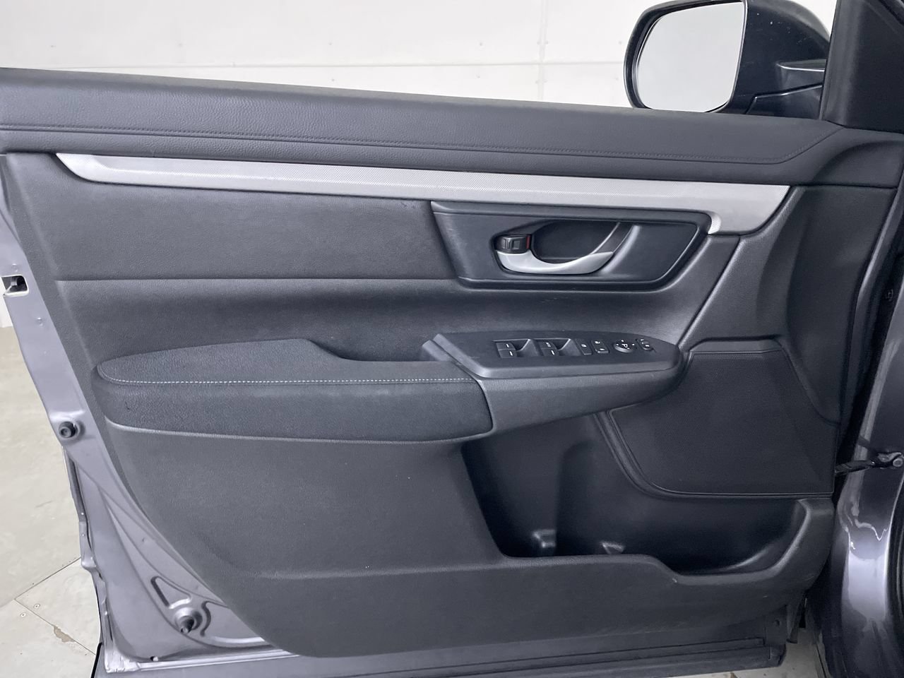 Used 2019 Honda CR-V LX image 10