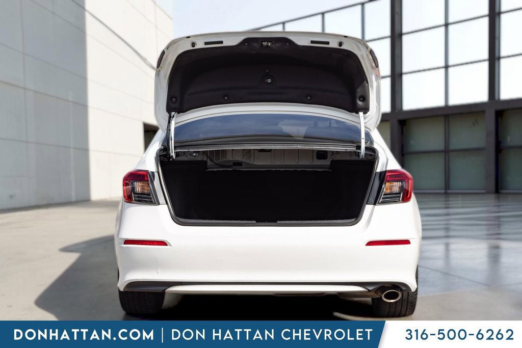 Used 2023 Honda Civic Sport image 11