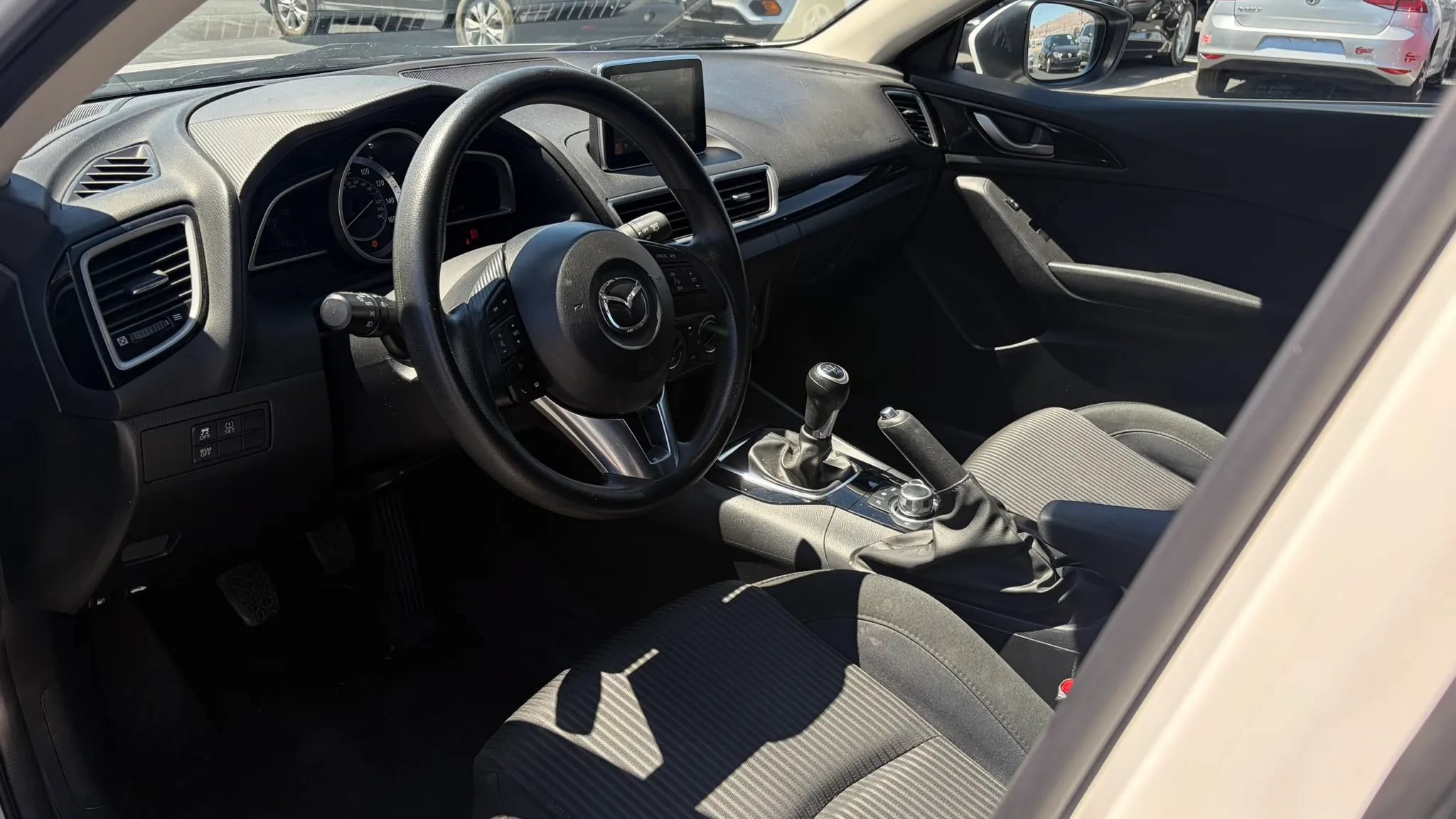 Used 2016 MAZDA MAZDA3 i Sport w/ Preferred Equipment Package FWD image 10