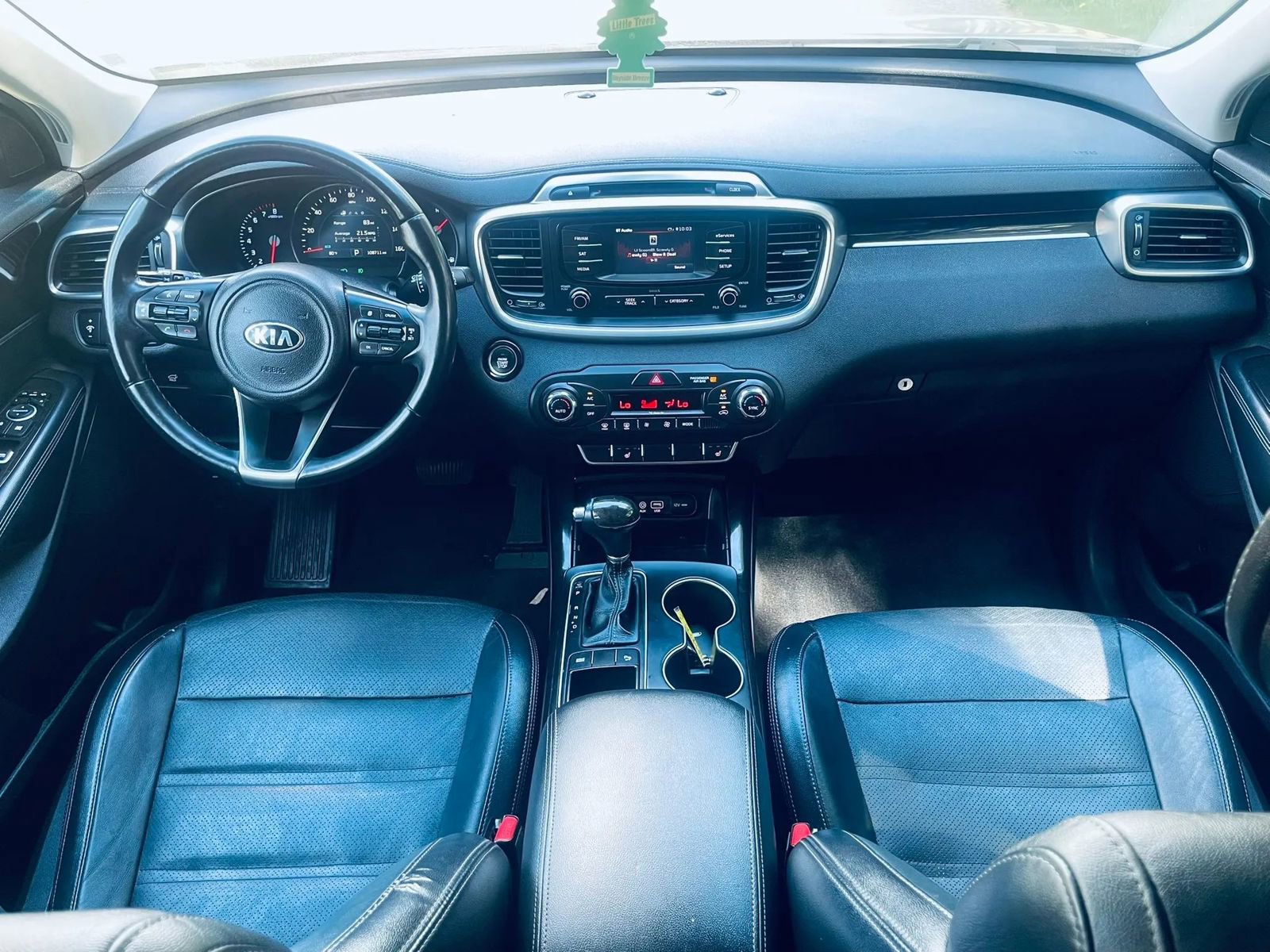 Used 2016 Kia Sorento EX w/ EX Premium Package image 5