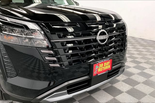 New 2026 Nissan Pathfinder Platinum w/ Lighting Package AWD/4WD image 16