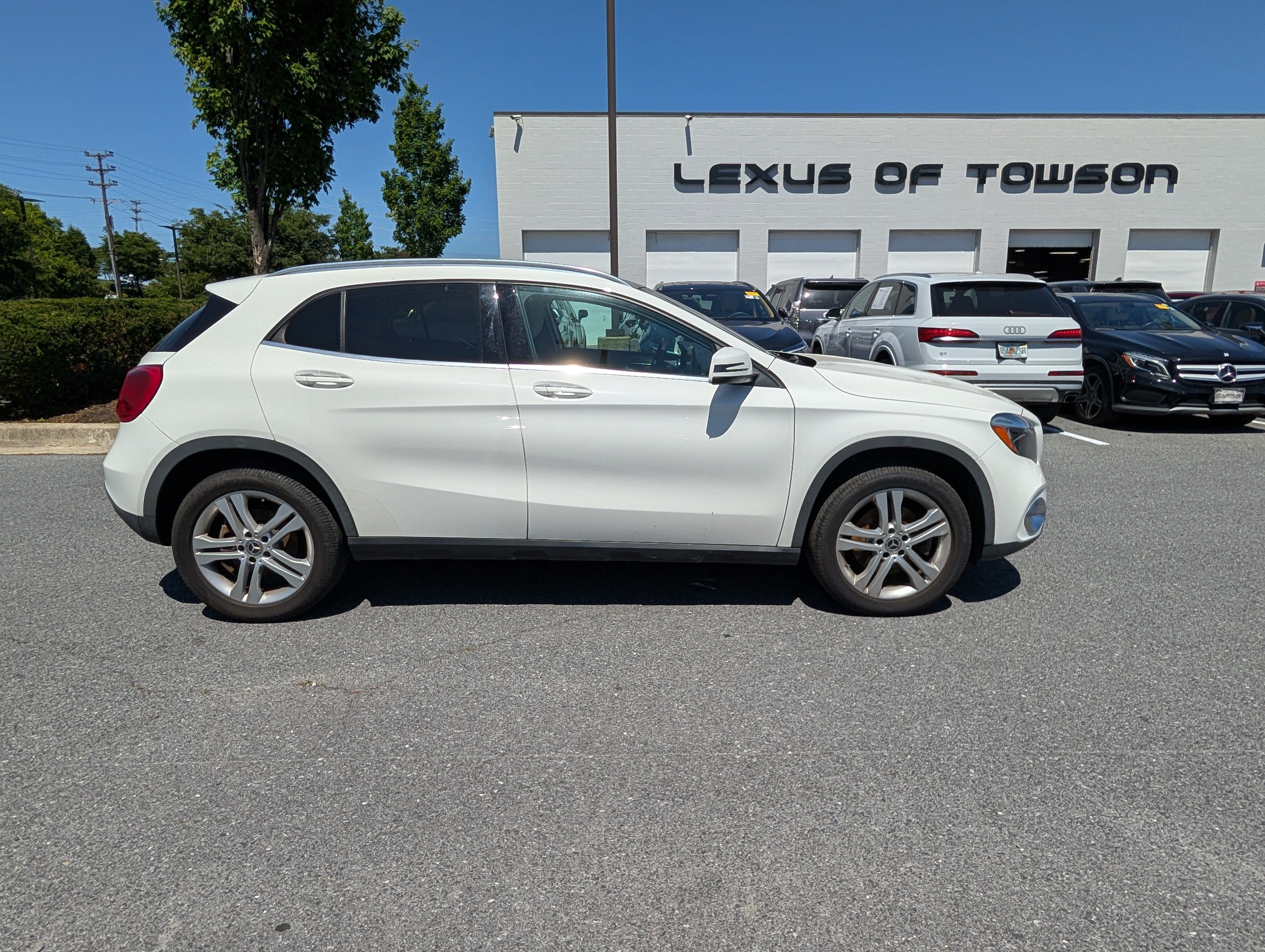Used 2018 Mercedes-Benz GLA 250 4MATIC image 2