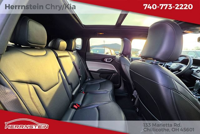 Used 2023 Jeep Compass Limited w/ Sun and Sound Group AWD/4WD image 26