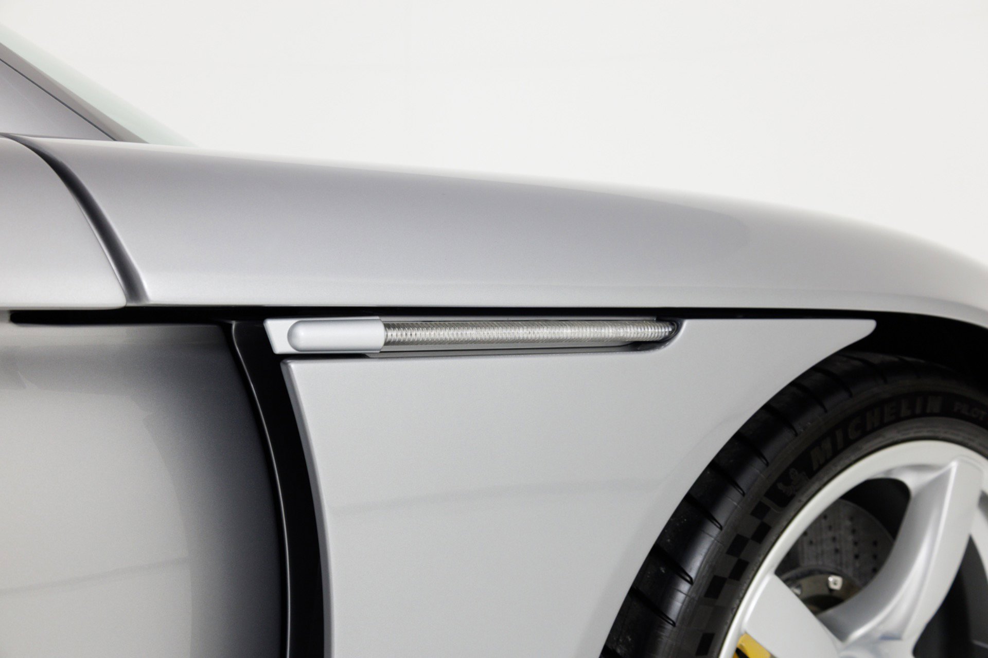 Used 2004 Porsche Carrera GT RWD image 67