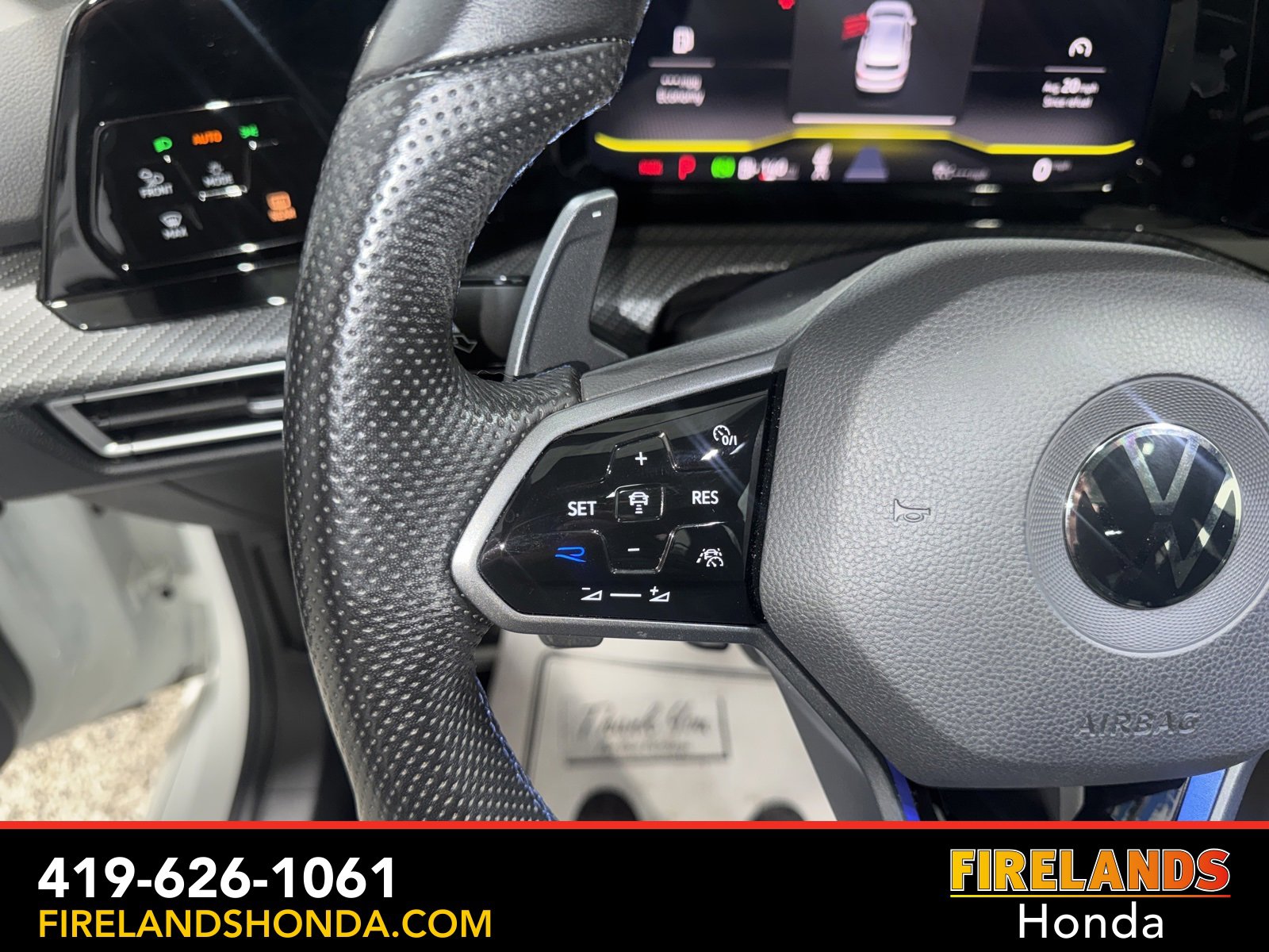 Used 2023 Volkswagen Golf R image 19