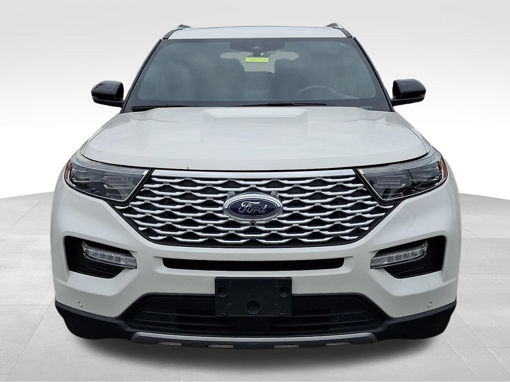 Used 2020 Ford Explorer Platinum w/ Premium Technology Package AWD/4WD image 2