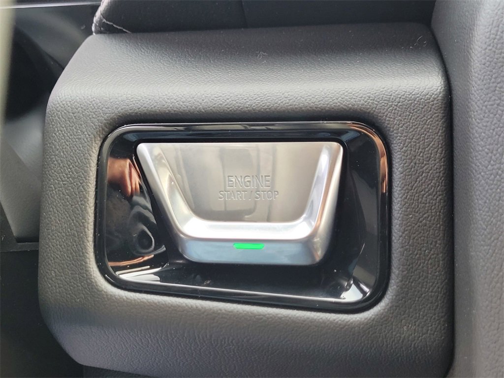 New 2026 GMC Yukon XL Denali w/ Denali Reserve Package image 17