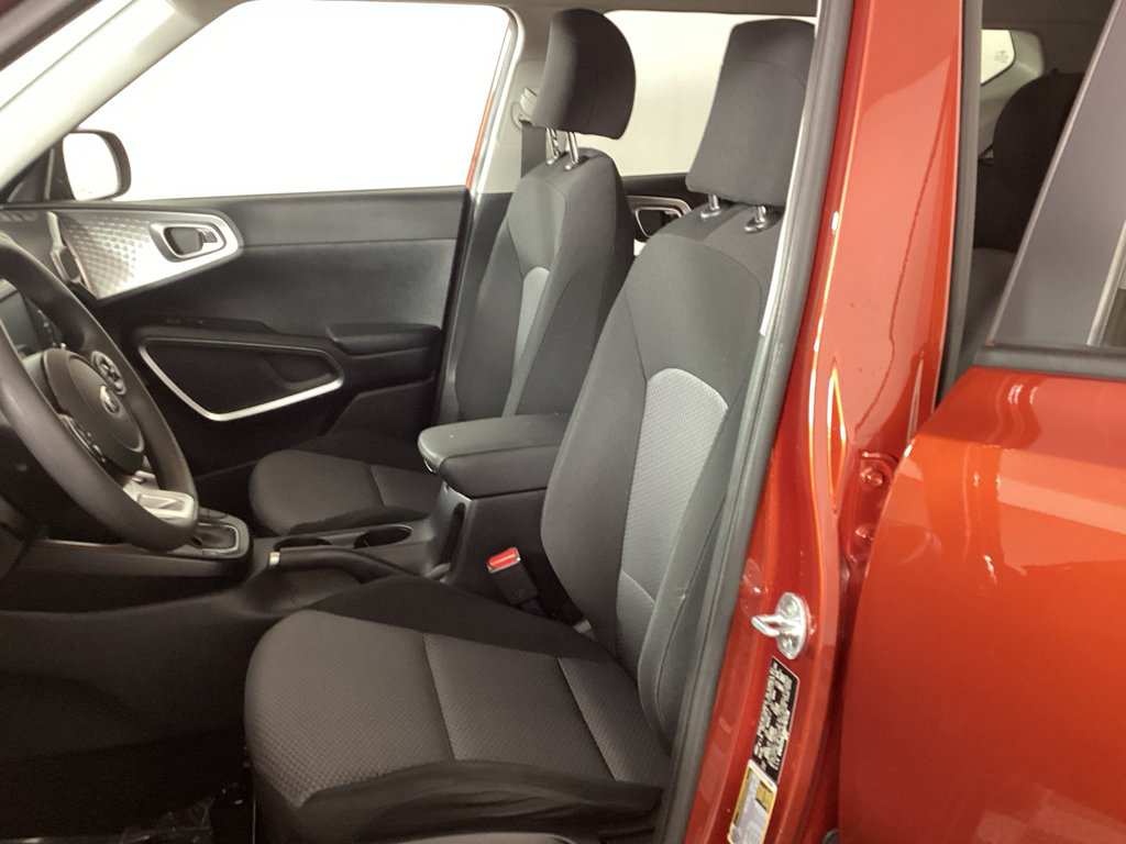 Used 2021 Kia Soul LX image 14