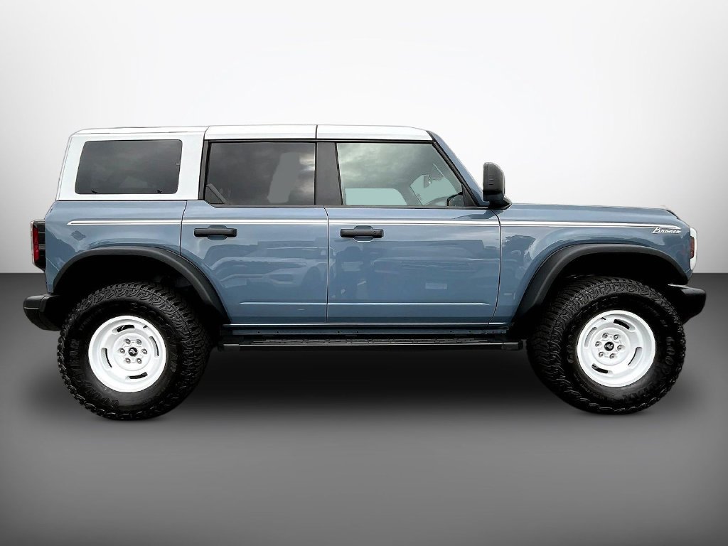 Used 2024 Ford Bronco Heritage Edition AWD/4WD image 8