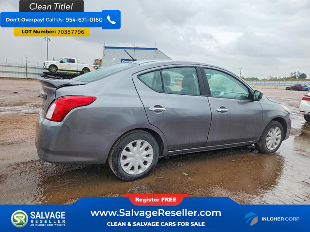Used 2016 Nissan Versa SV FWD image 4