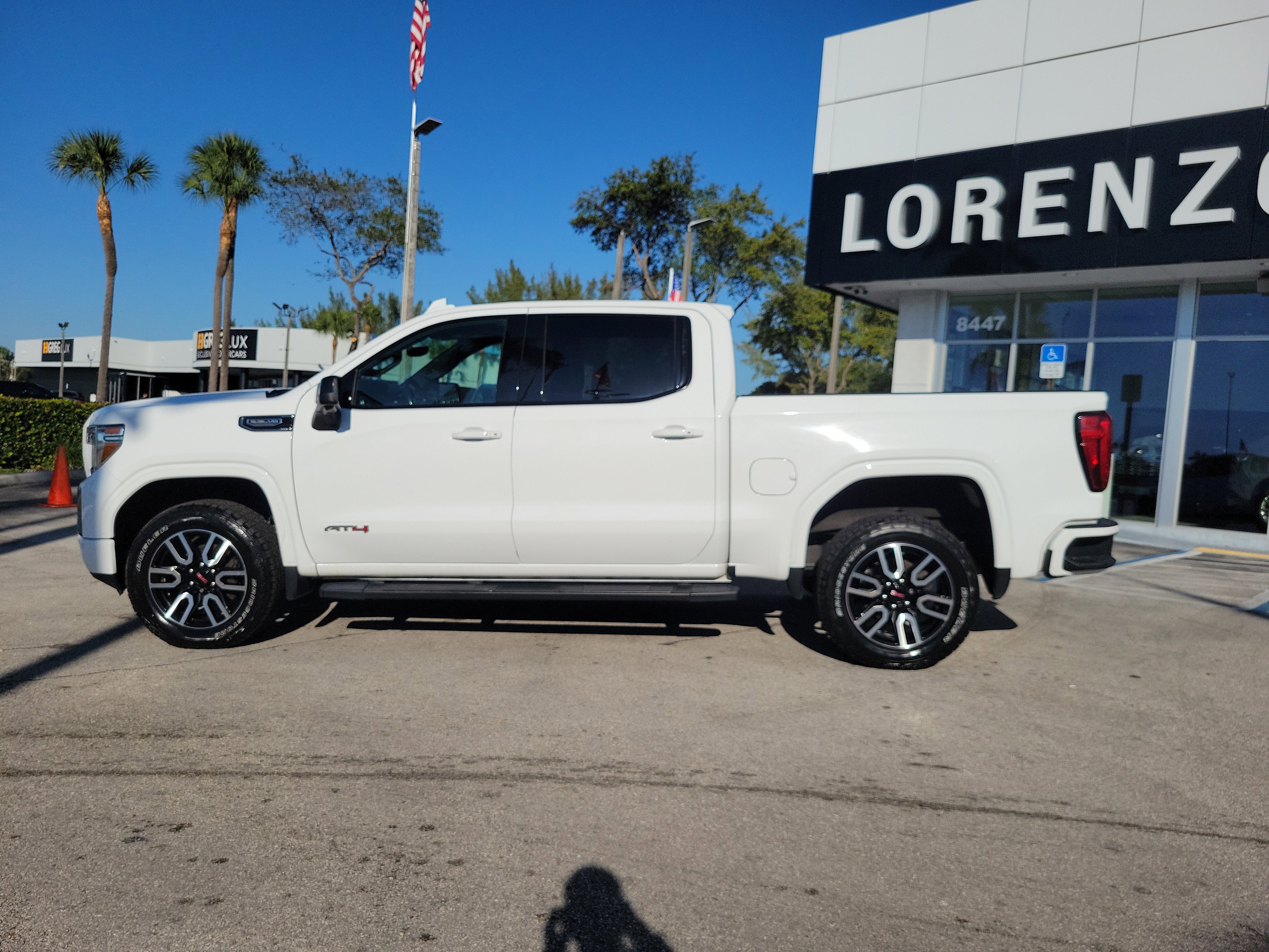 Used 2020 GMC Sierra 1500 AT4 w/ AT4 Premium Package image 7