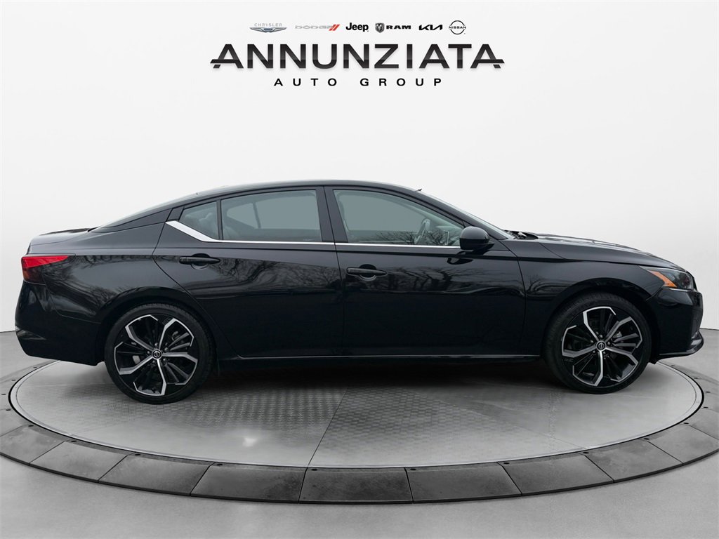 Used 2024 Nissan Altima 2.5 SR image 6